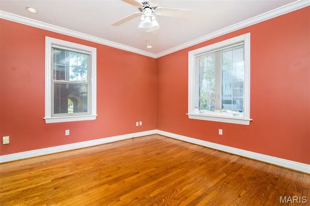 $2,895 | 7331 Forsyth Boulevard, Unit 1E, University City, MO 63105