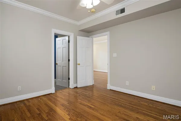 $2,895 | 7331 Forsyth Boulevard, Unit 1E, University City, MO 63105