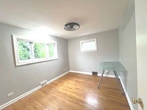 556 Barton Avenue Evanston, IL 60202 - Photo 14 of 43
