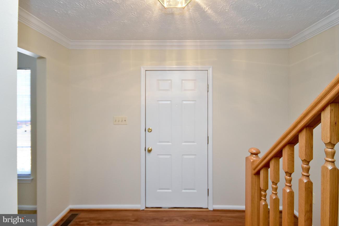 9080 Manorwood Road Laurel, MD 20723 - Photo 5 of 22 Interior (General)