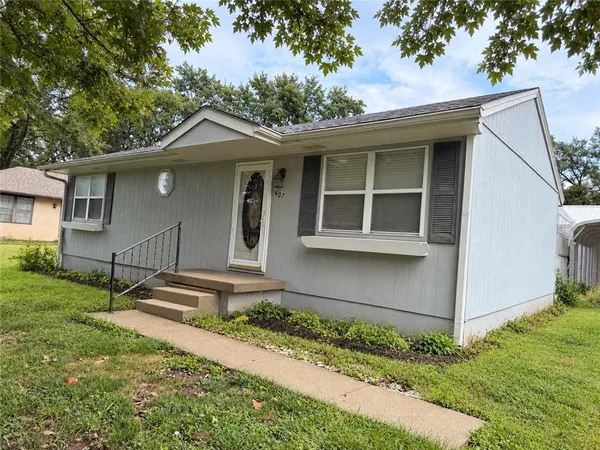 $180,000 | 407 Vernon, Buckner, MO 64016