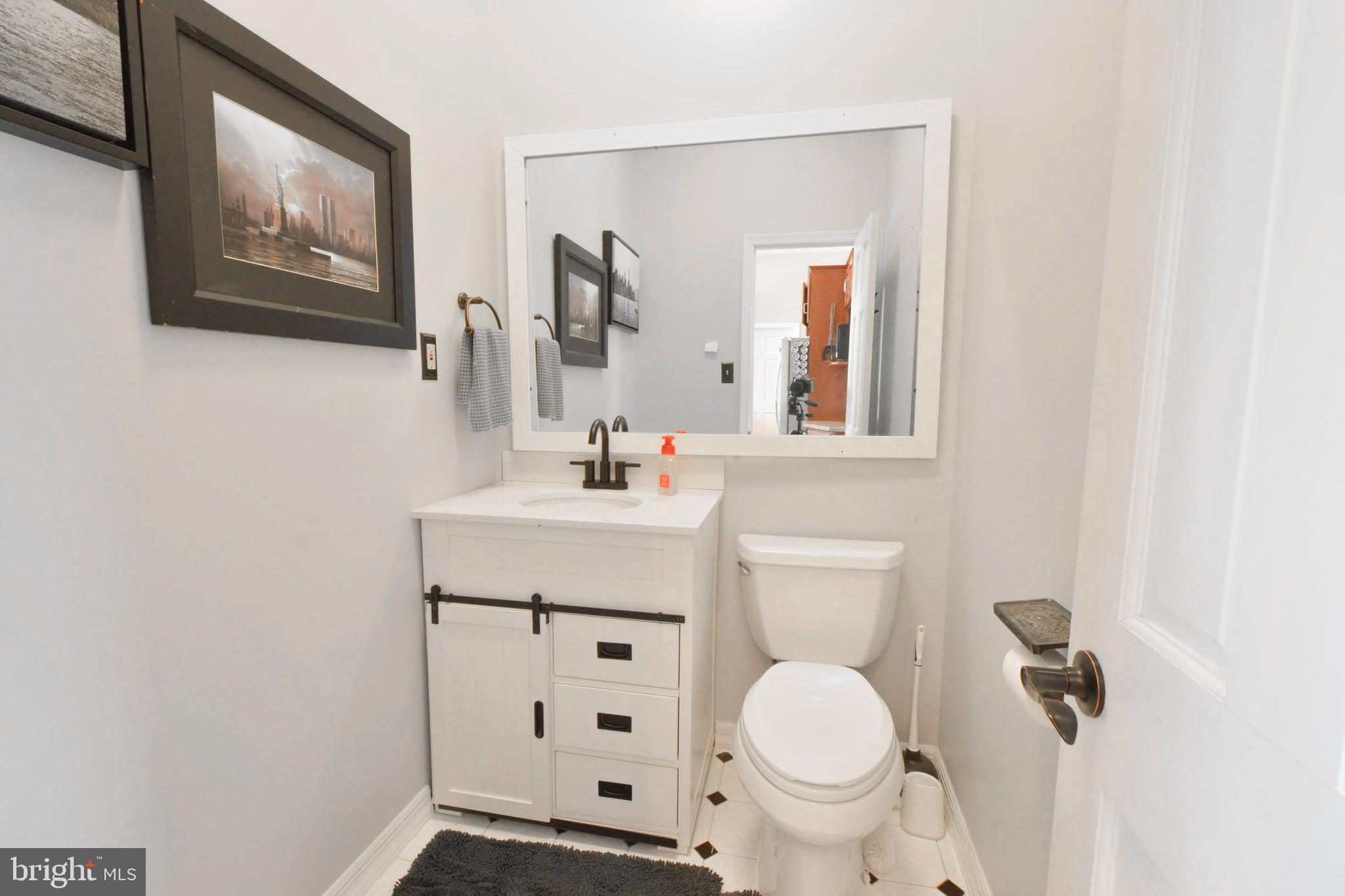 86 Groff Road Monroeville, NJ 08343 - Photo 13 of 37 Powder Room
