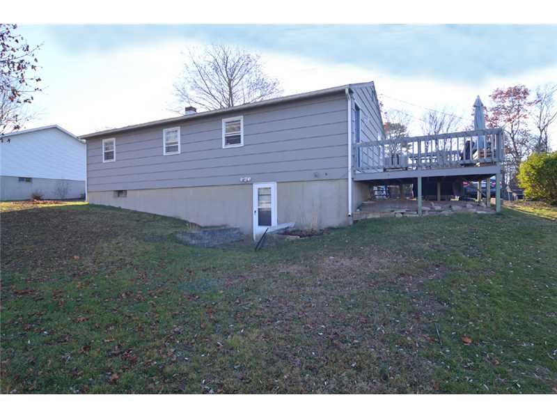 29 Riverdale Road Westerly, RI 02891 - Photo 14 of 25 Exterior Back.