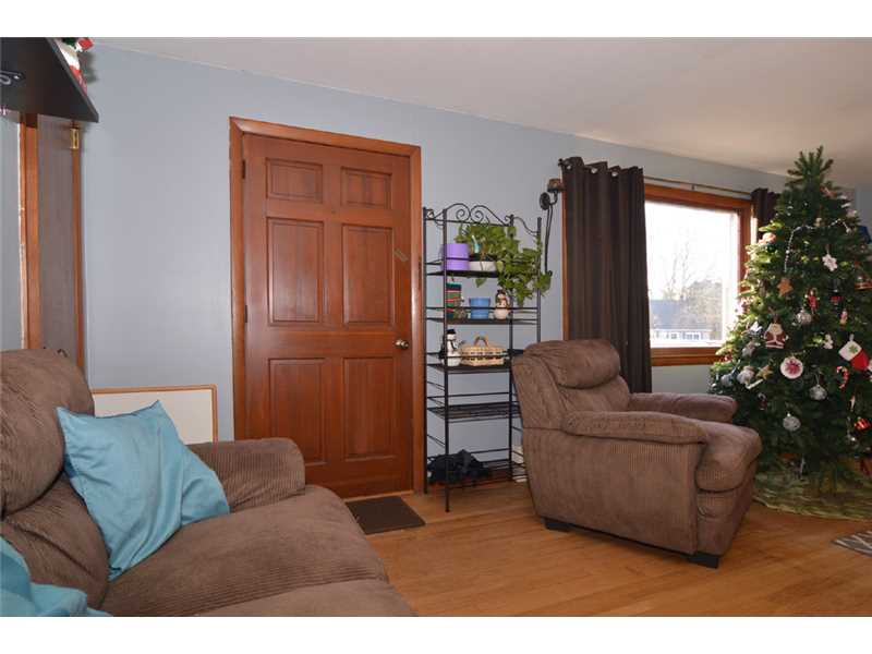 29 Riverdale Road Westerly, RI 02891 - Photo 2 of 25 Other.