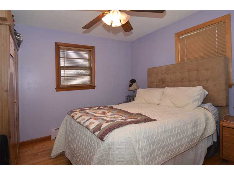 29 Riverdale Road Westerly, RI 02891 - Photo 9 of 25 Bedroom.