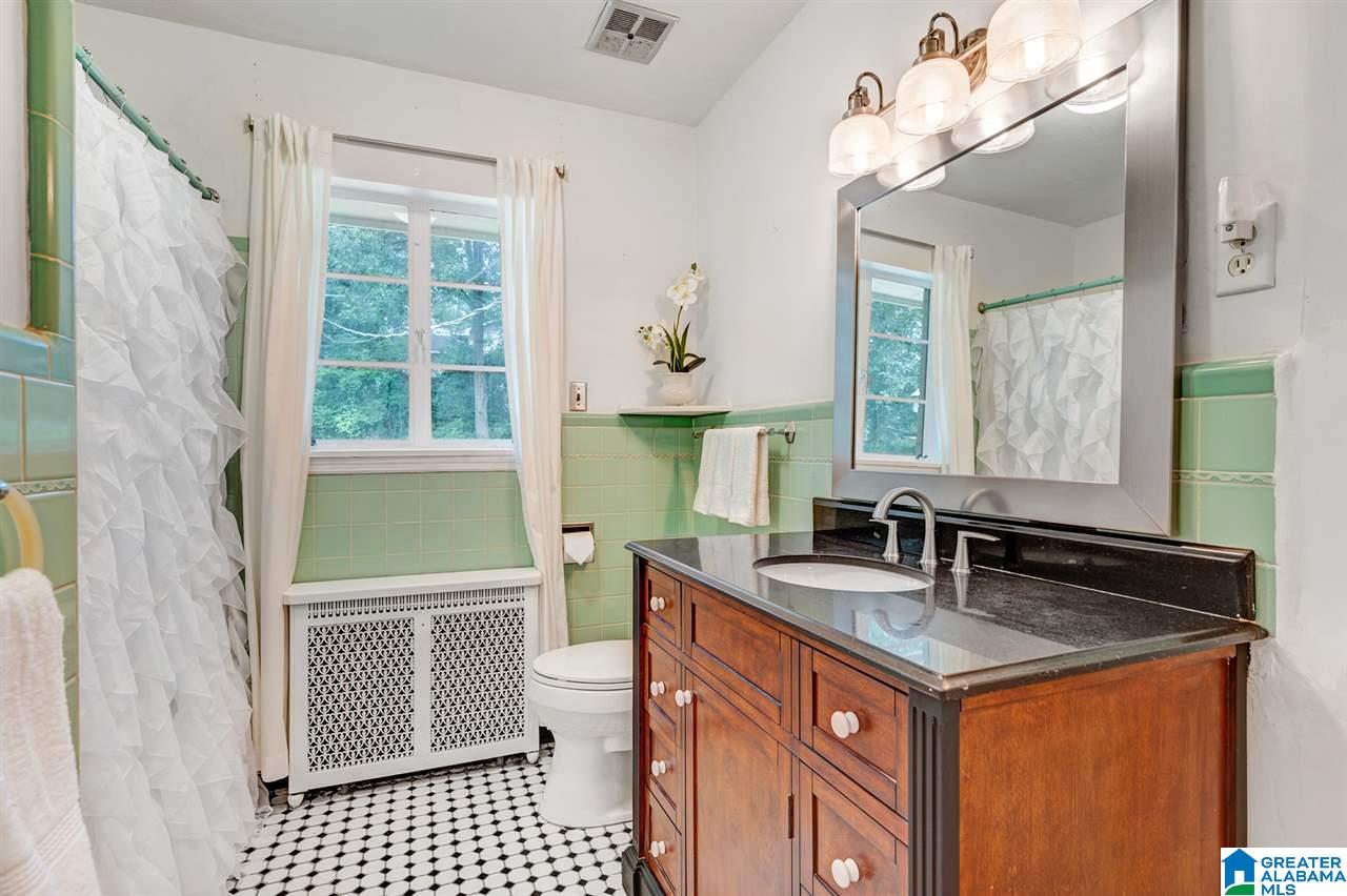 335 Edgeview Avenue Birmingham, AL 35209 - Photo 16 of 30
