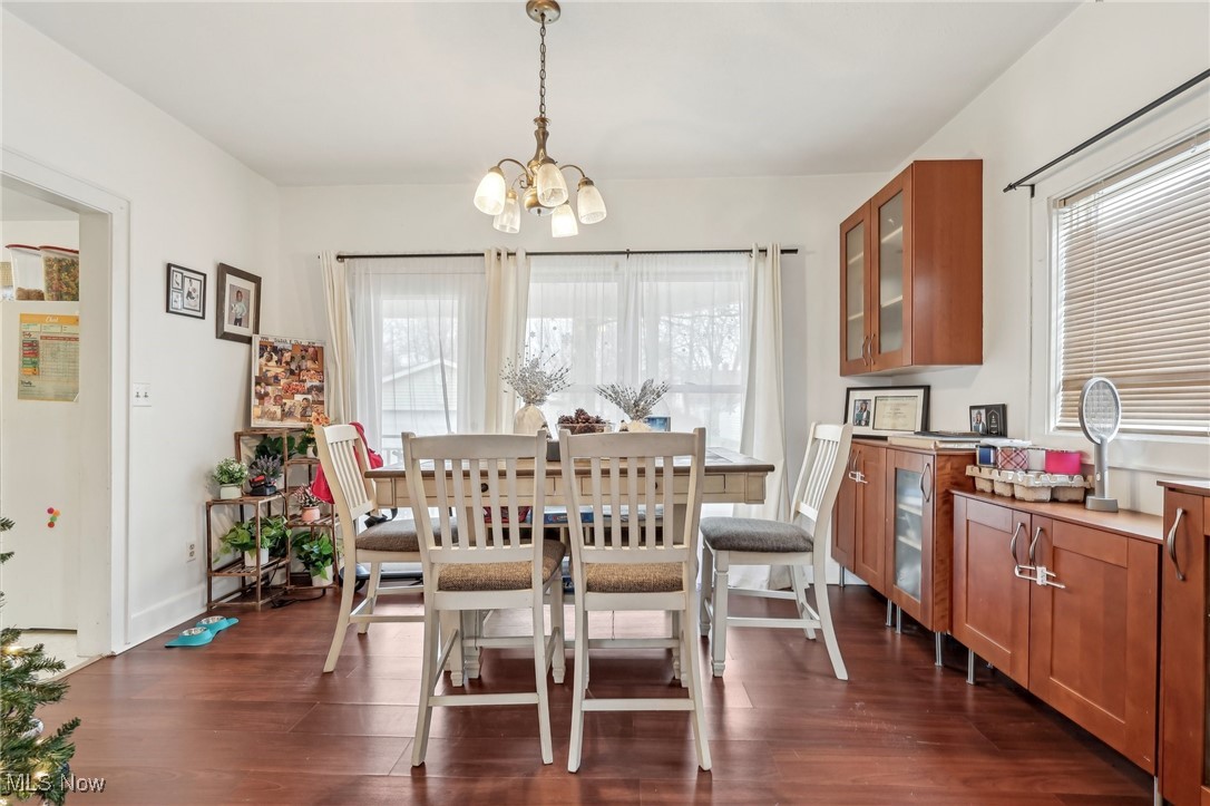 4455 Broadale Road Cleveland, OH 44109 - Photo 9 of 35 Gallery Image 9