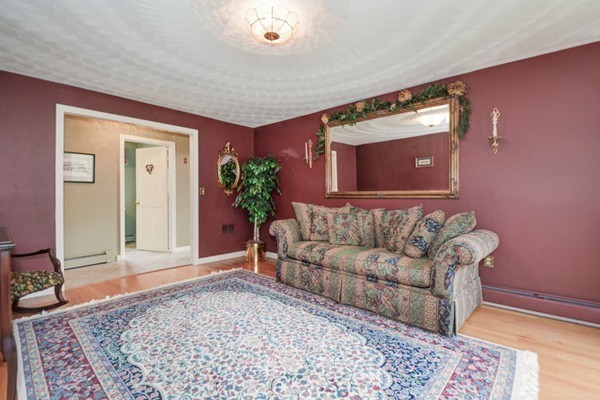 17 Fowler Street Upton, MA 01568 - Photo 10 of 29 Gallery Image 10