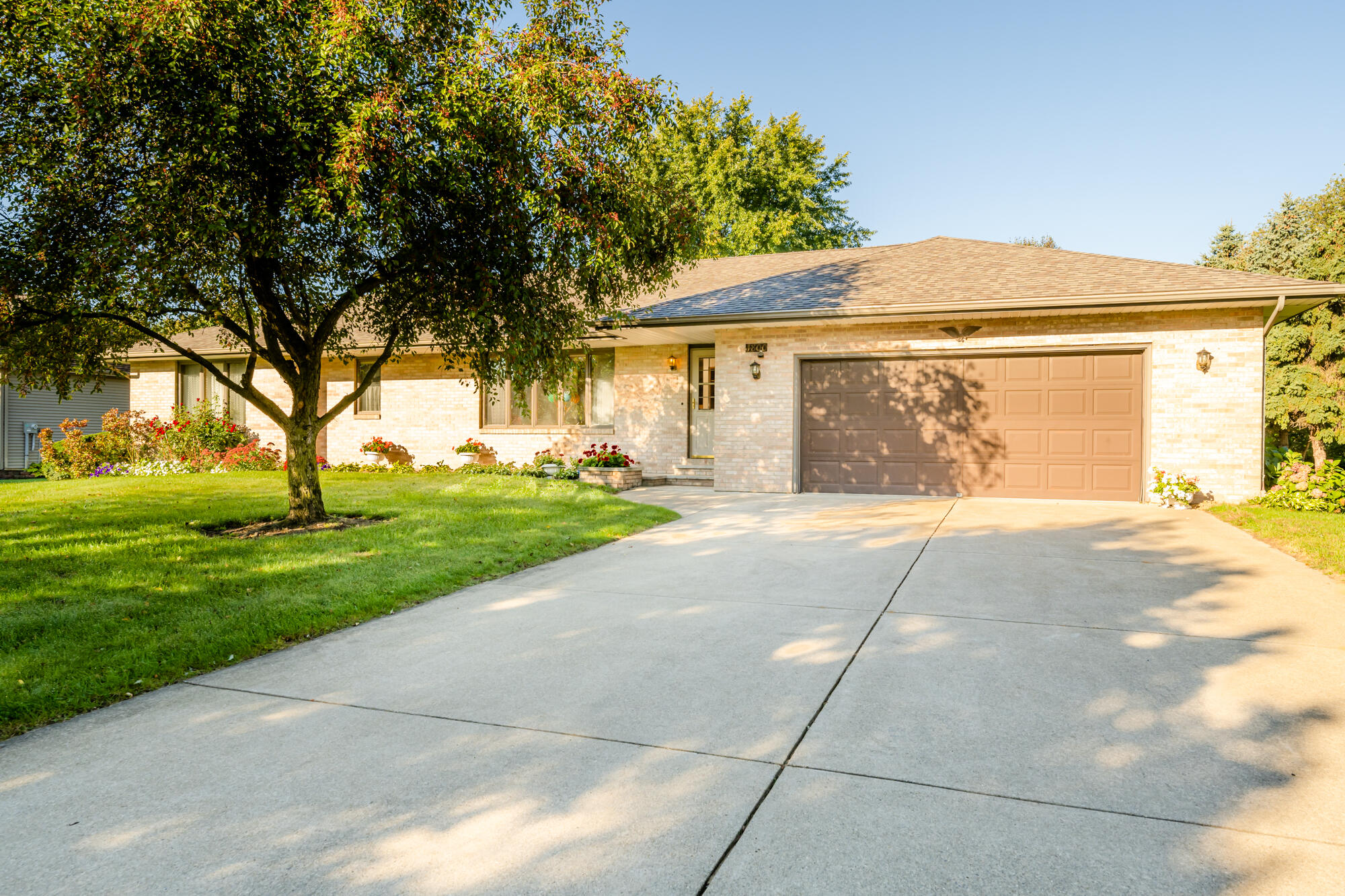 4800 Scottdale Road St. Joseph, MI 49085 - Photo 2 of 37 Scottdale-102