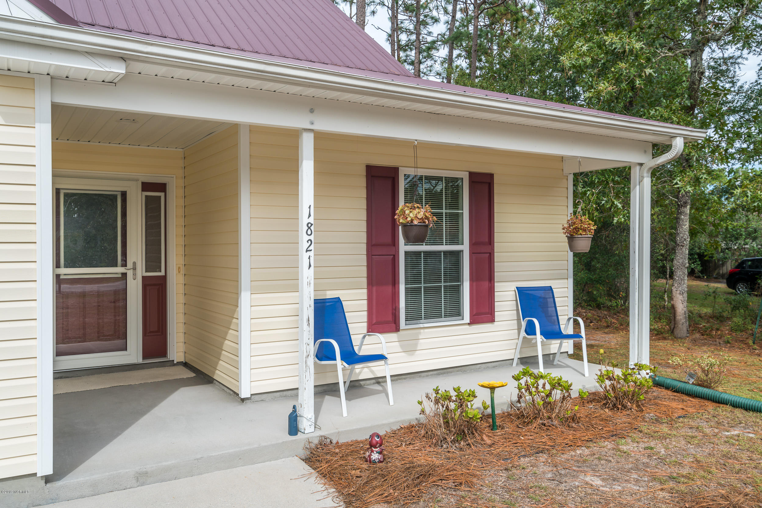 1821 East Boiling Spring Road Southport, NC 28461 - Photo 5 of 35 1821 E Boiling Spring Rd (5)