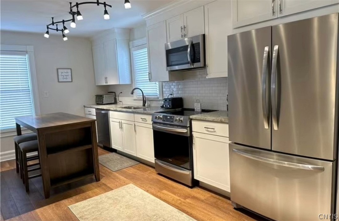 26 Paris Road New Hartford, NY 13413 - Photo 3 of 13