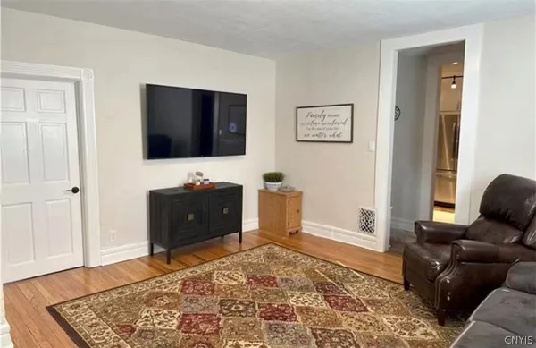 $1,900 | 26 Paris Road, New Hartford, NY 13413