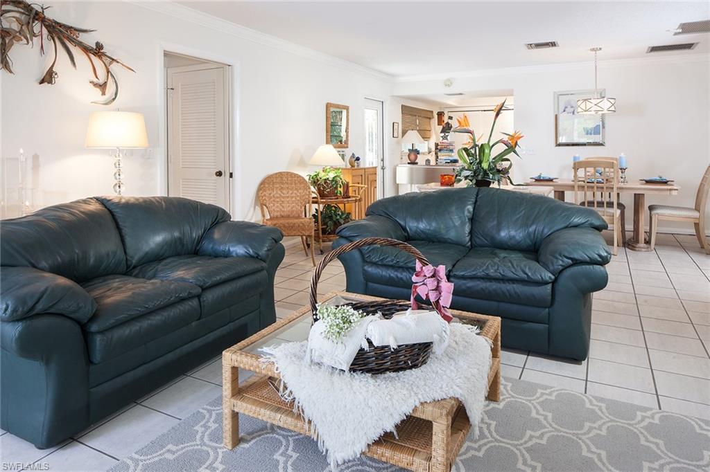 1201 Solana Road, Unit 1 Naples, FL 34103 - Photo 6 of 14 Gallery Image 6