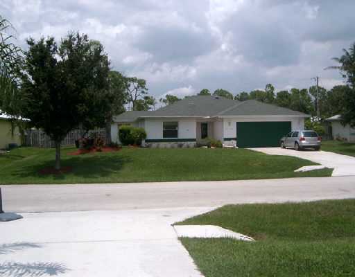 3723 Southeast Upper Street Stuart, FL 34997 - Photo 1 of 7 Primary Photo