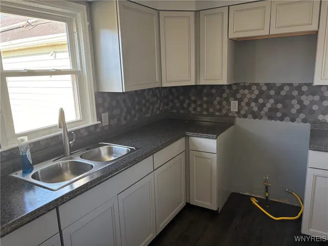 $189,900 | 244 Kettering Drive, Tonawanda, NY 14223