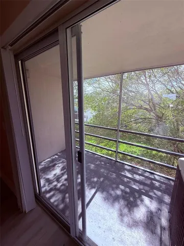 $1,595 | 4730 Northwest 10th Court, Unit 312, Plantation, FL 33313