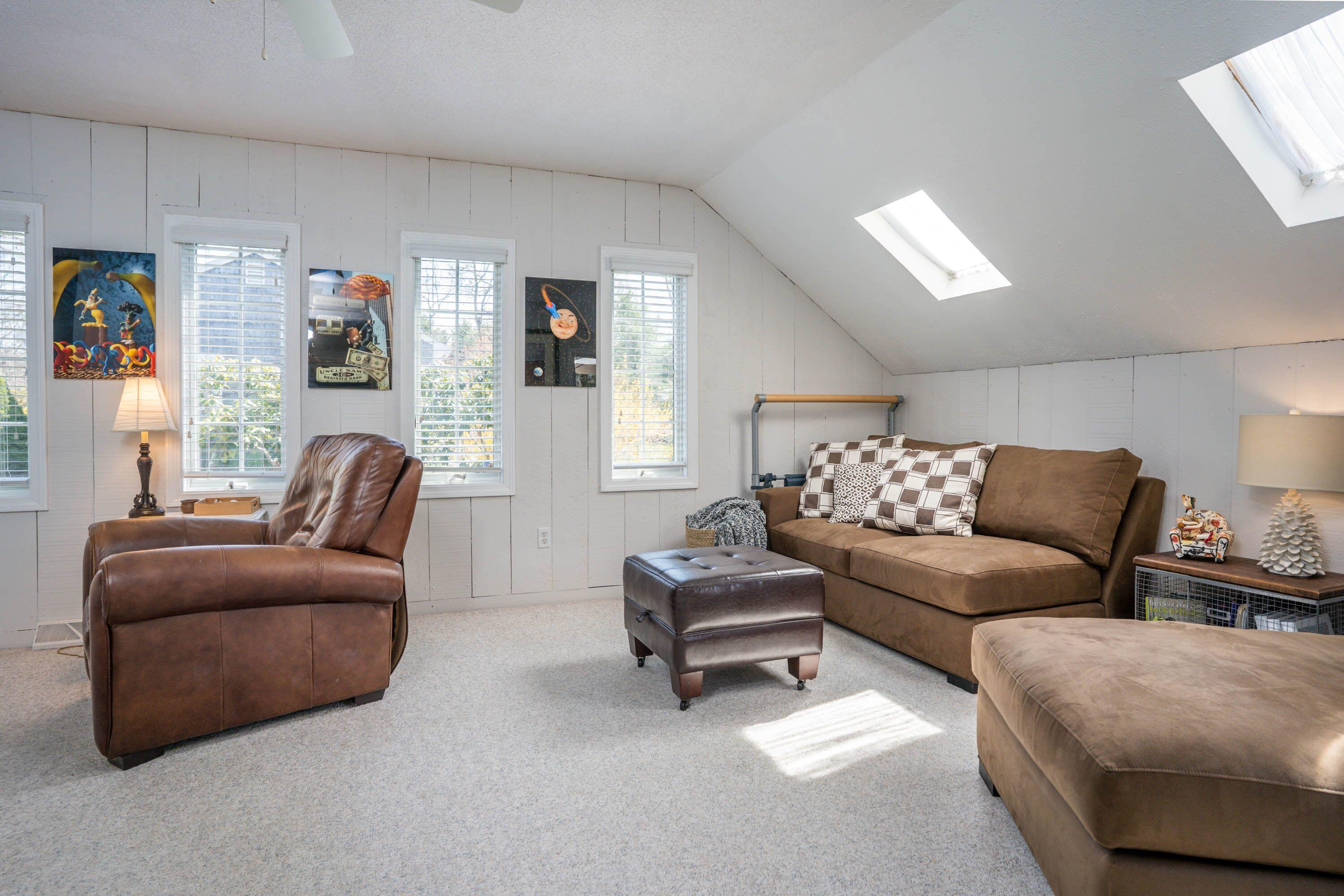 23 General Lawrence Road South Yarmouth, MA 02664 - Photo 12 of 26 Garnier Familyroom