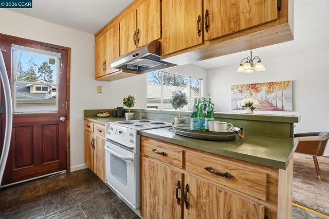 $639,000 | 871 Merle Avenue, Martinez, CA 94553