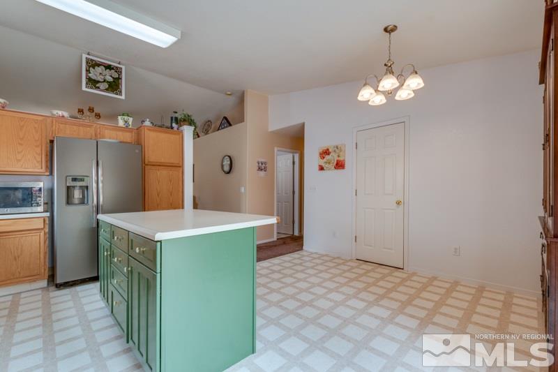 17899 Empire Court Reno, NV 89508 - Photo 11 of 26 Photo 14