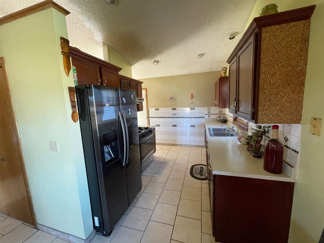3221 Edgewood Road Southwest Cedar Rapids, IA 52404 - Photo 9 of 31 Gallery Image 9