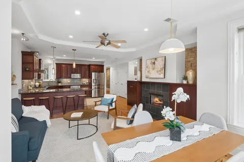 $535,000 | 5540 North Glenwood Avenue, Unit 2S, Chicago, IL 60640