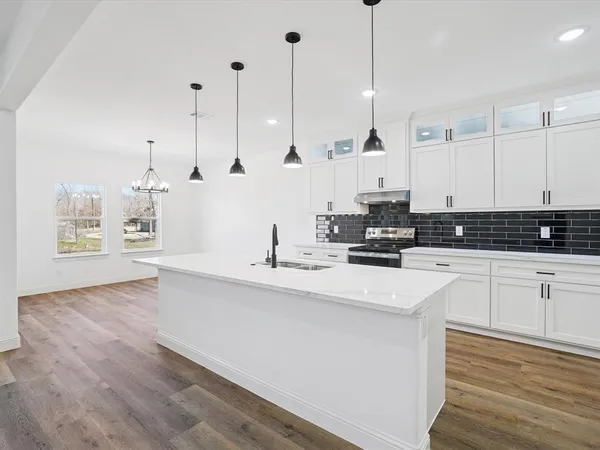 $435,000 | 448 Rs County Road, Alba, TX 75410