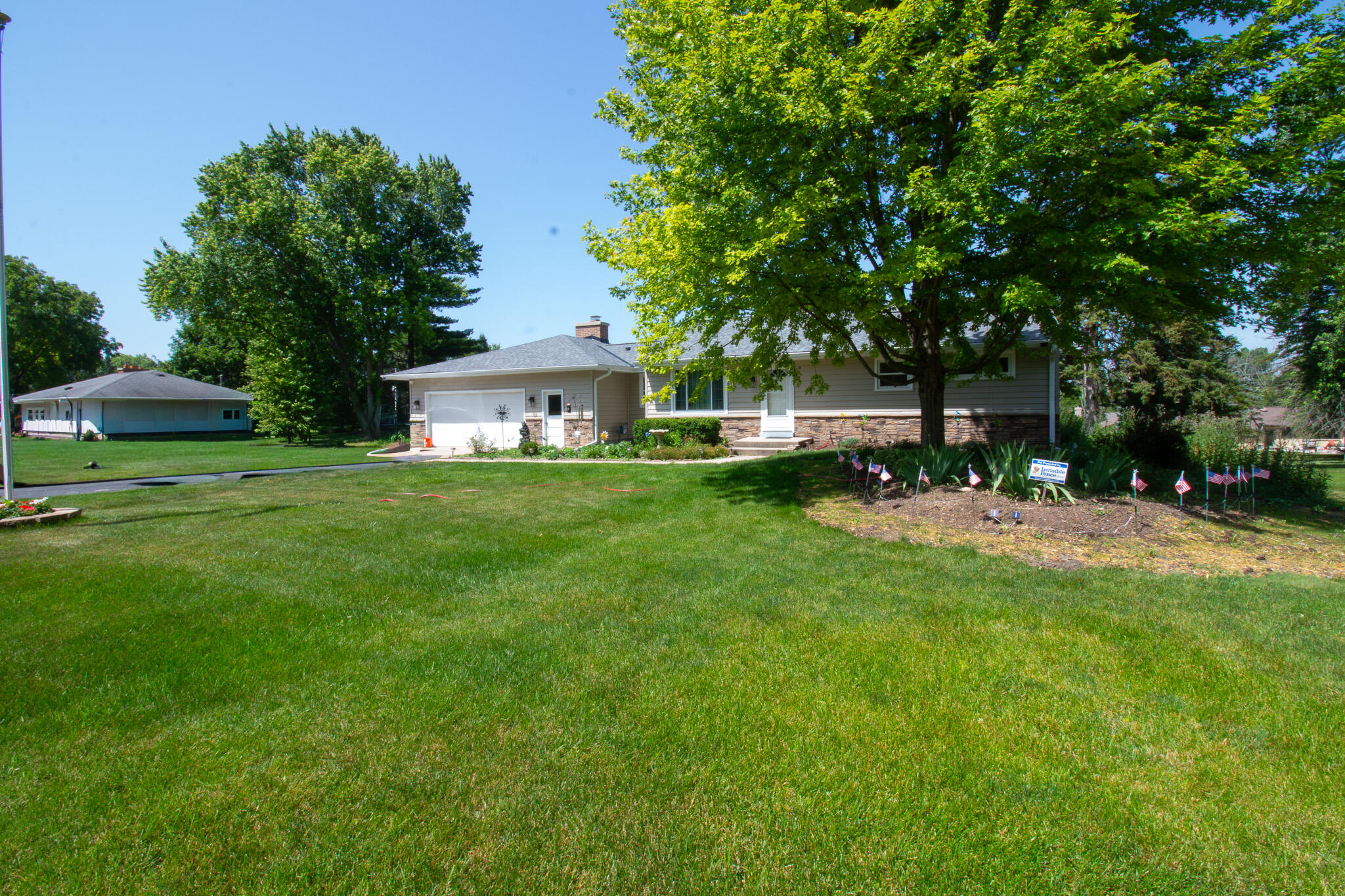 4615 North 149th Street Brookfield, WI 53005 - Photo 2 of 29 IMG_2780