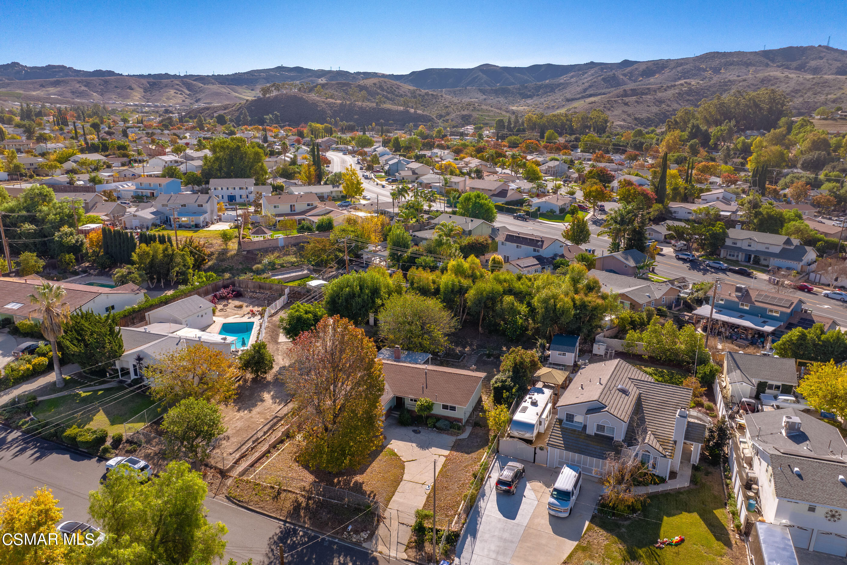 2772 Harrington Road Simi Valley, CA 93065 - Photo 28 of 36 view of city and mountain