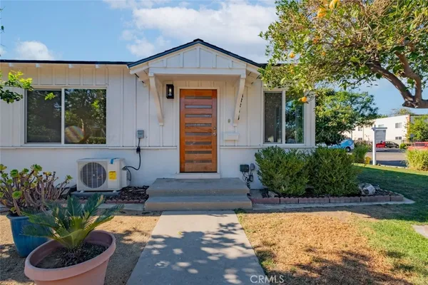 $2,850 | 14418 Martha Street, Sherman Oaks, CA 91401