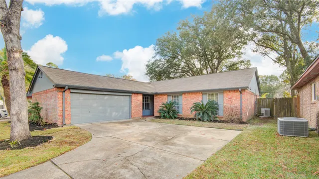 $225,000 | 6722 Lynngate Drive, Spring, TX 77373