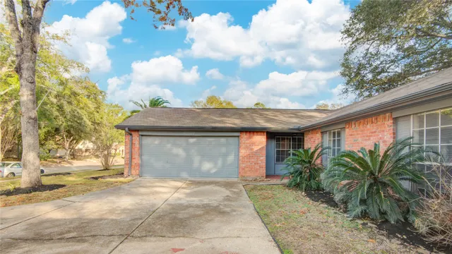 $225,000 | 6722 Lynngate Drive, Spring, TX 77373
