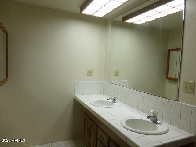 309 Bristol Road Kearny, AZ 85137 - Photo 21 of 31 P1040583