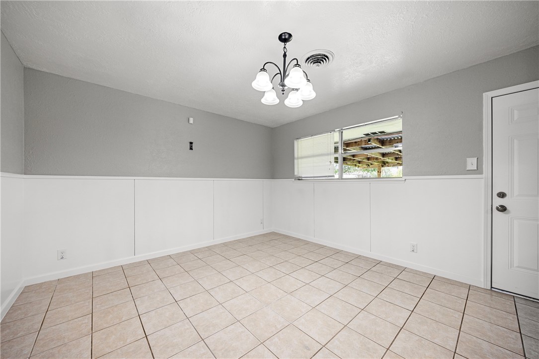 4014 Bray Drive Corpus Christi, TX 78413 - Photo 5 of 20 a view of an empty room