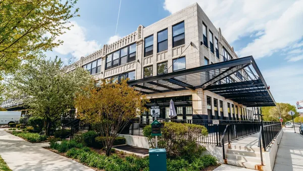 $3,750 | 1000 West 15th Street, Unit 230, Chicago, IL 60608