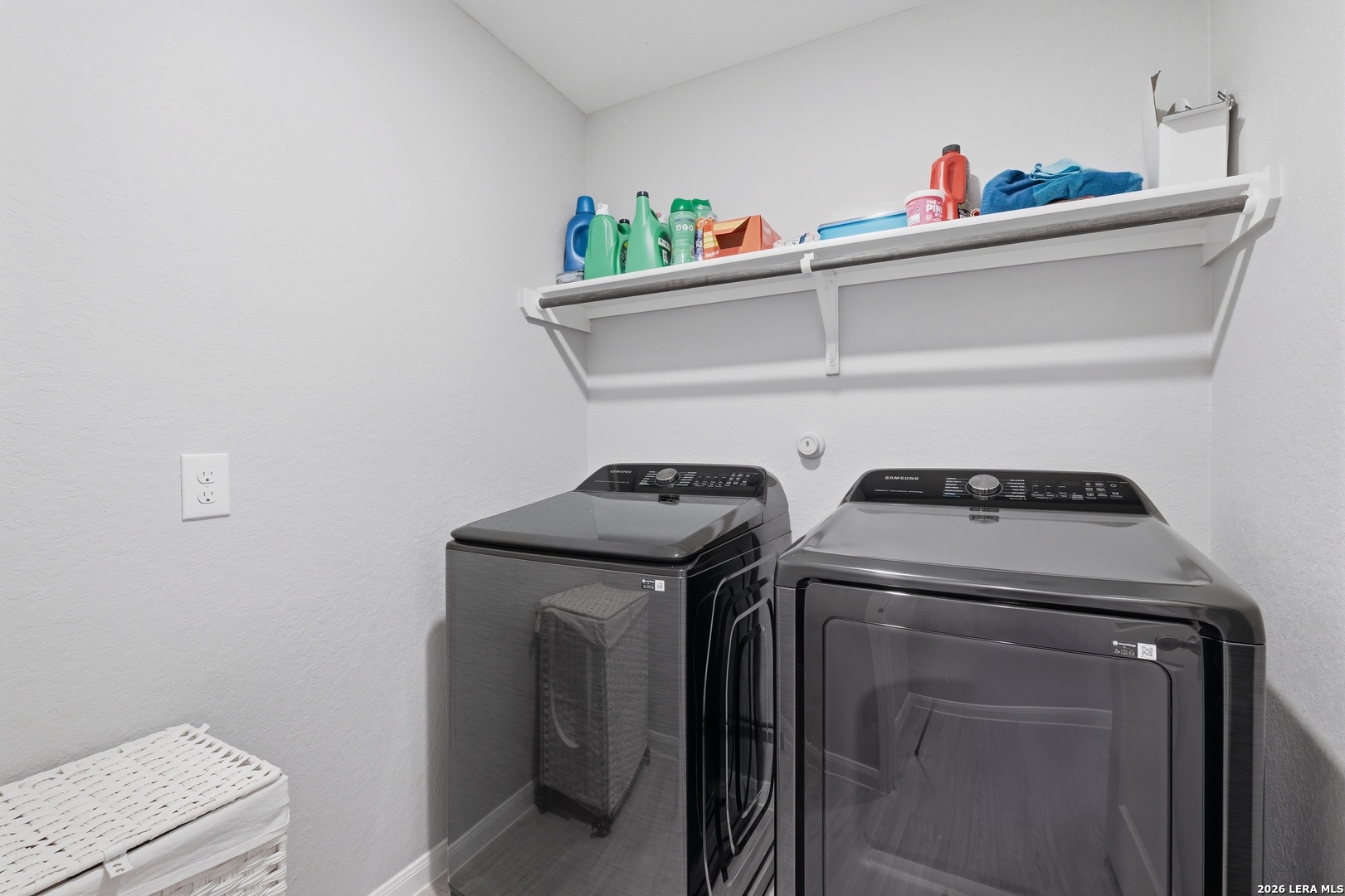 31589 Untrodden Way Bulverde, TX 78163 - Photo 23 of 26 a utility room with dryer and washer