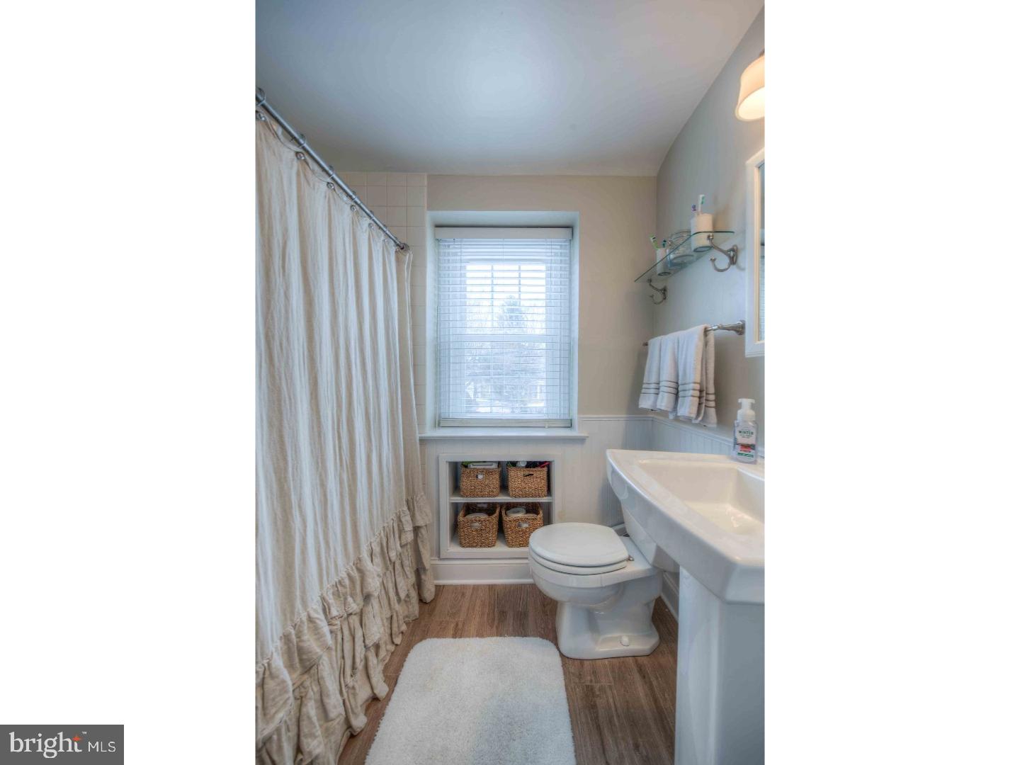 209 East Manoa Road Havertown, PA 19083 - Photo 15 of 24
