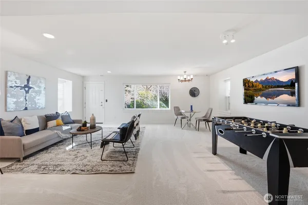 $1,420,000 | 1757 9th Court Northeast, Issaquah, WA 98029