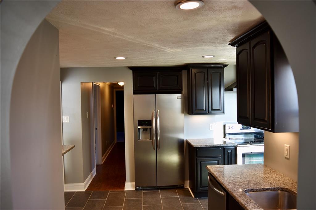 1015 Milton Road Castle Shannon, PA 15234 - Photo 13 of 25 Gallery Image 13