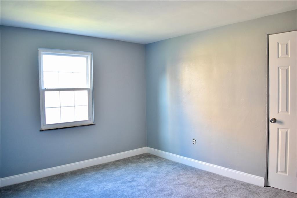 1015 Milton Road Castle Shannon, PA 15234 - Photo 8 of 25 Gallery Image 8