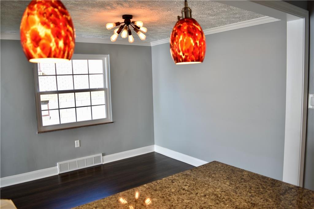 1015 Milton Road Castle Shannon, PA 15234 - Photo 9 of 25 Gallery Image 9