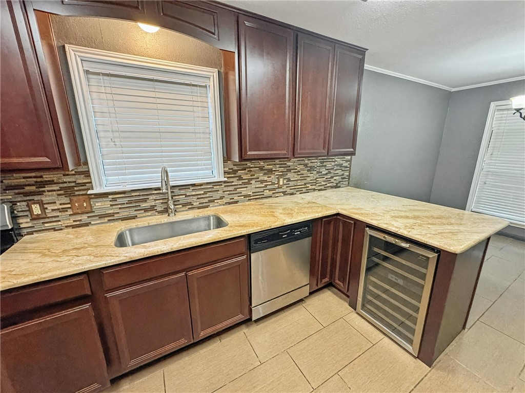 7317 Ridge Creek Drive Corpus Christi, TX 78413 - Photo 8 of 17