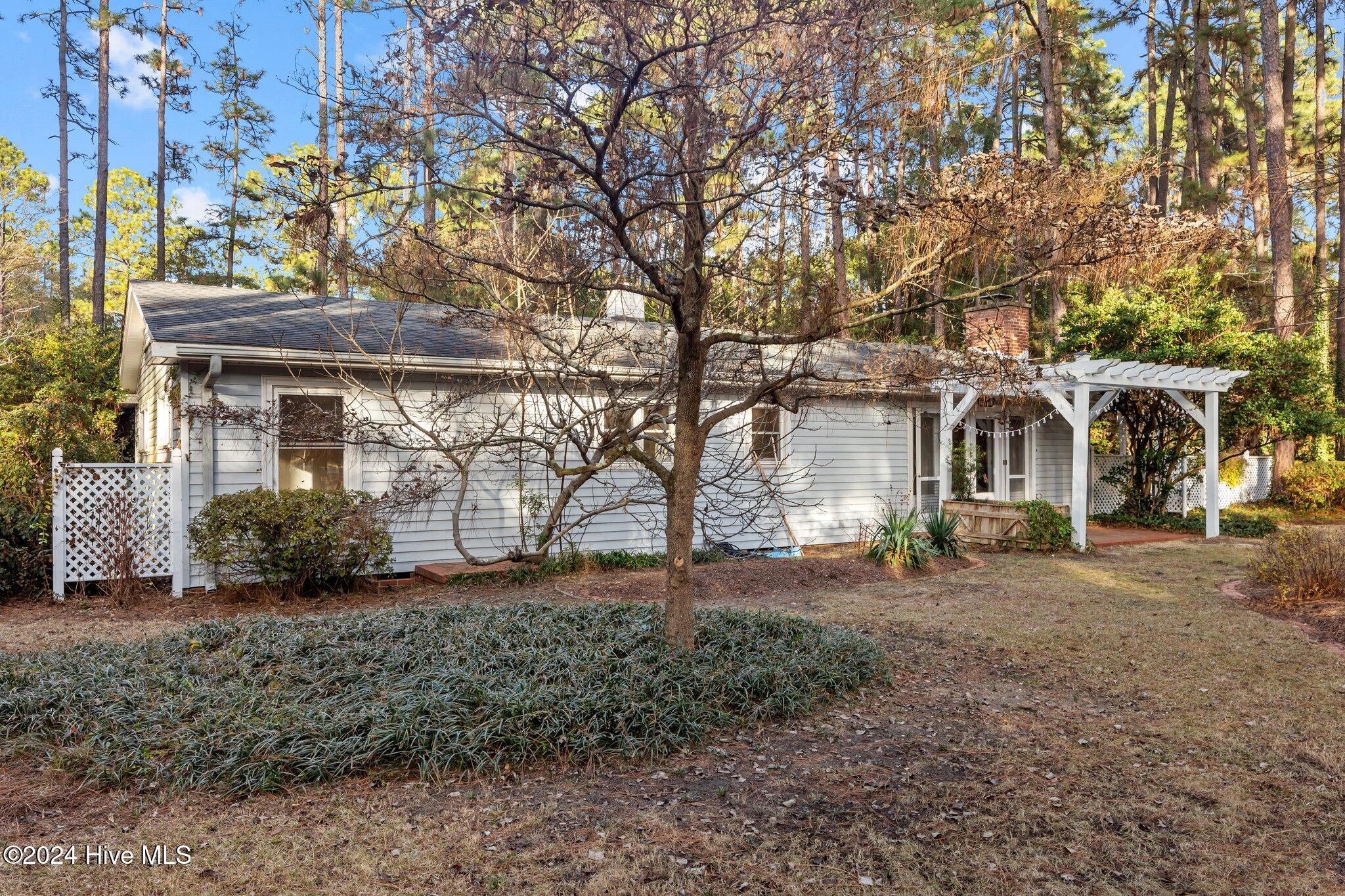 192 Thorne Road Pinehurst, NC 28374 - Photo 1 of 31 Thorne Rd