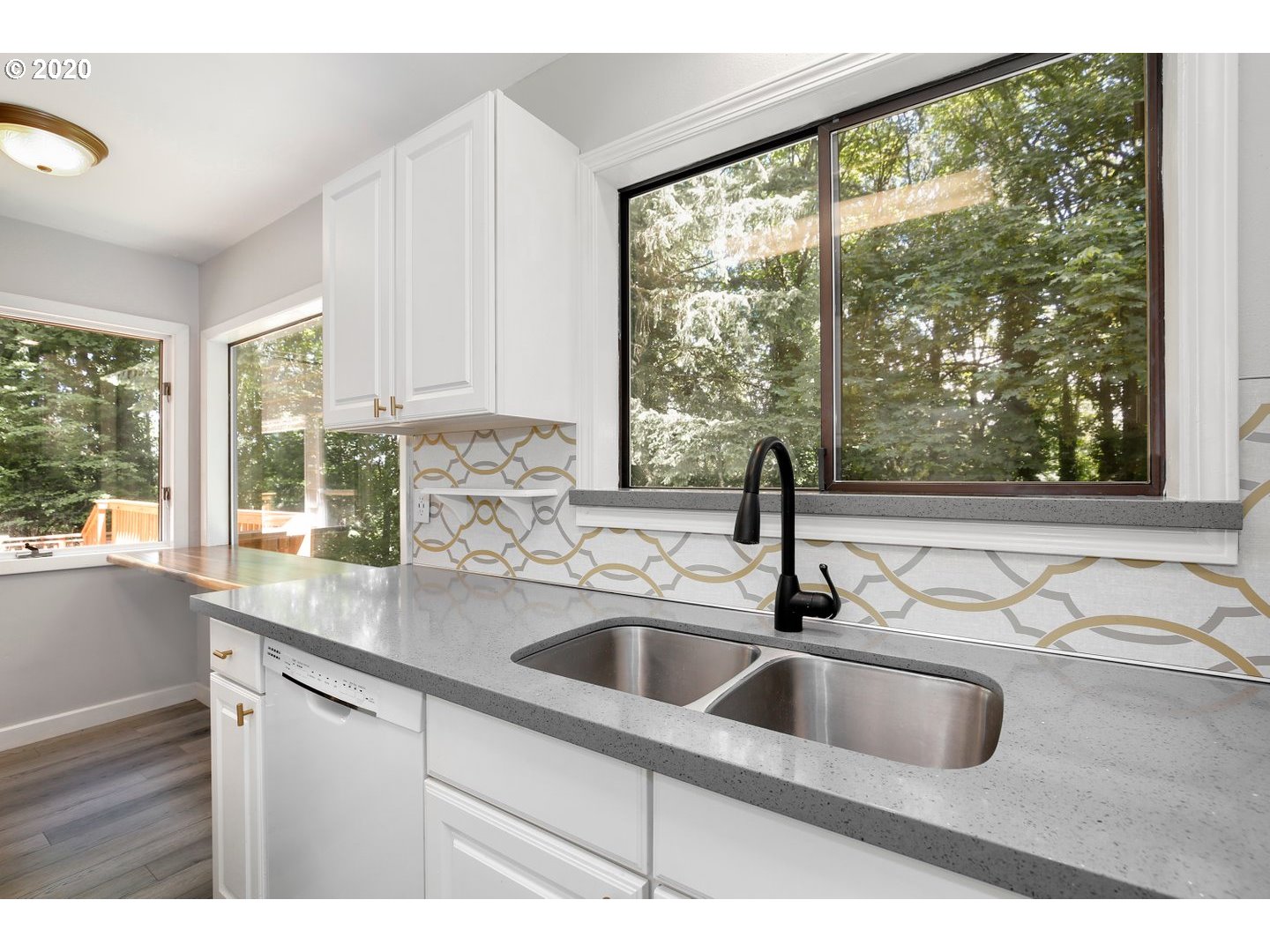 10298 Southwest Lancaster Road Portland, OR 97219 - Photo 13 of 32 Gallery Image 13
