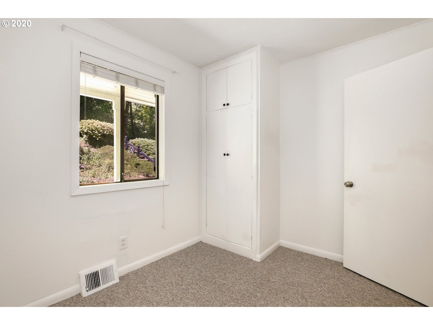 10298 Southwest Lancaster Road Portland, OR 97219 - Photo 18 of 32 Gallery Image 18