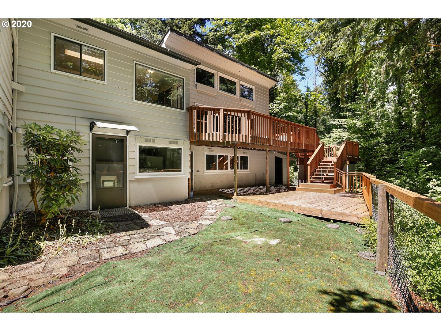 10298 Southwest Lancaster Road Portland, OR 97219 - Photo 30 of 32 Gallery Image 30