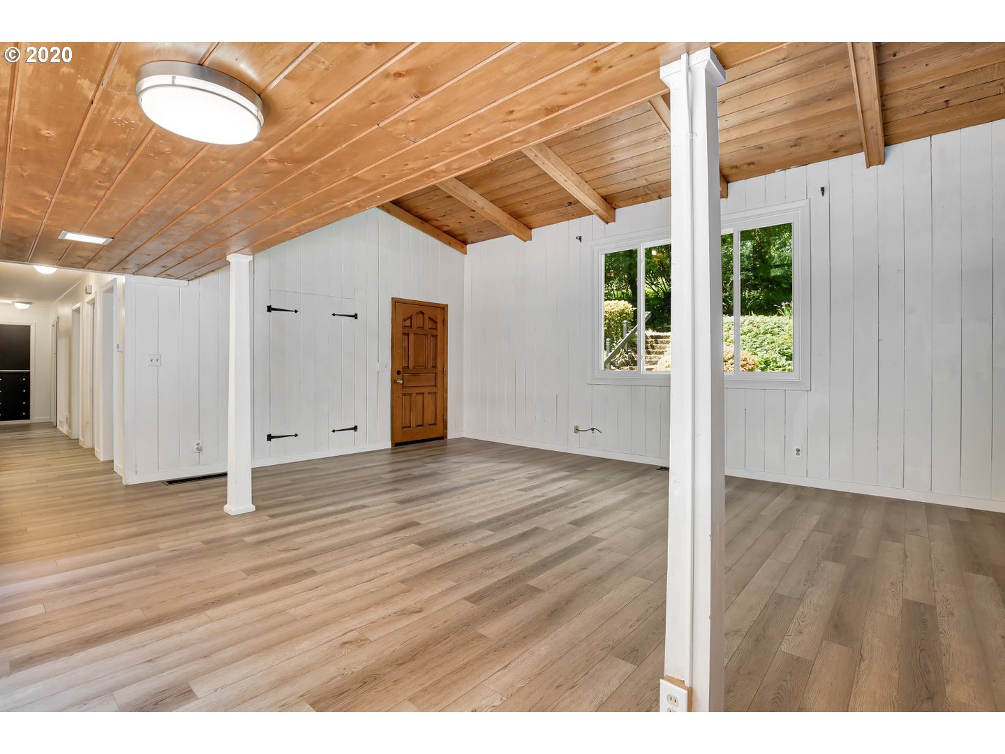 10298 Southwest Lancaster Road Portland, OR 97219 - Photo 5 of 32 Gallery Image 5