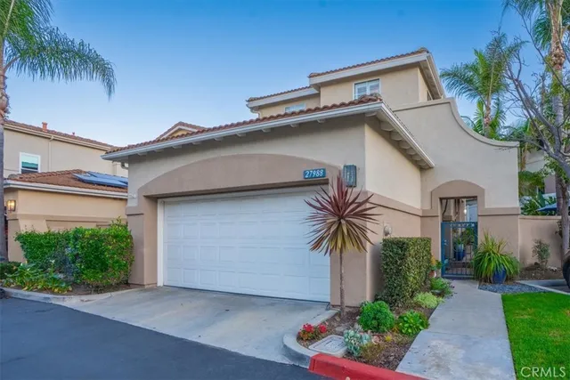 $1,074,900 | 27988 Via De Costa, San Juan Capistrano, CA 92675