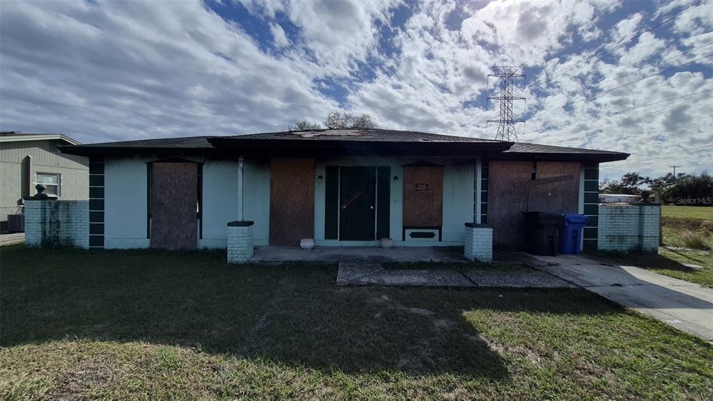 a house view with a garden space