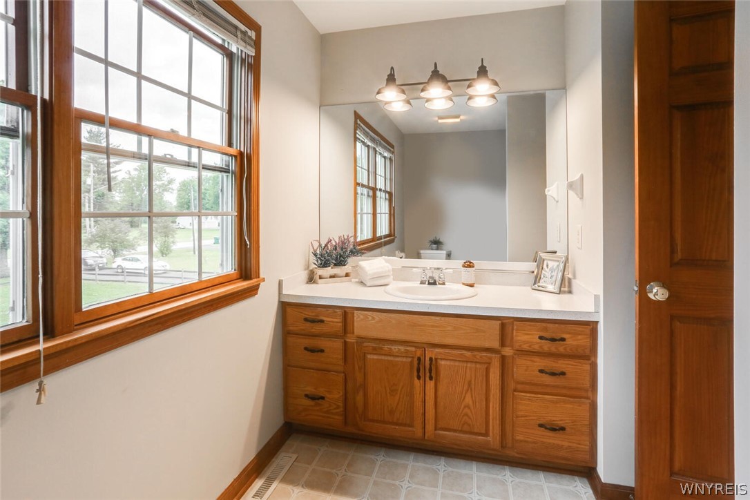 10165 Lapp Road Clarence, NY 14032 - Photo 15 of 23