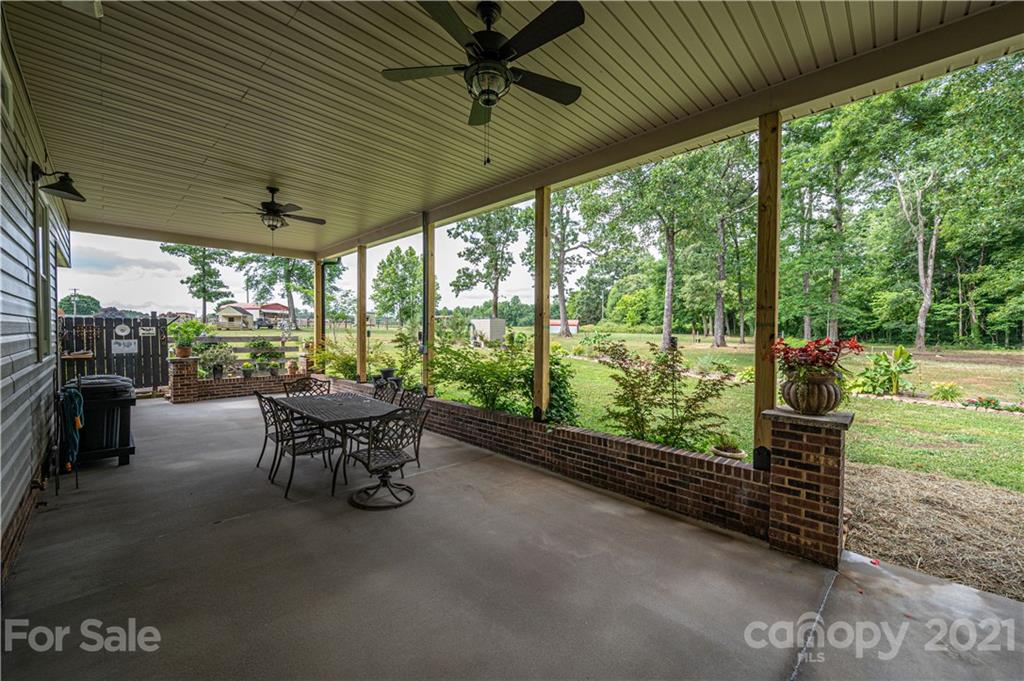 4773 Grigg Road Lincolnton, NC 28092 - Photo 23 of 34 a outdoor space with chairs